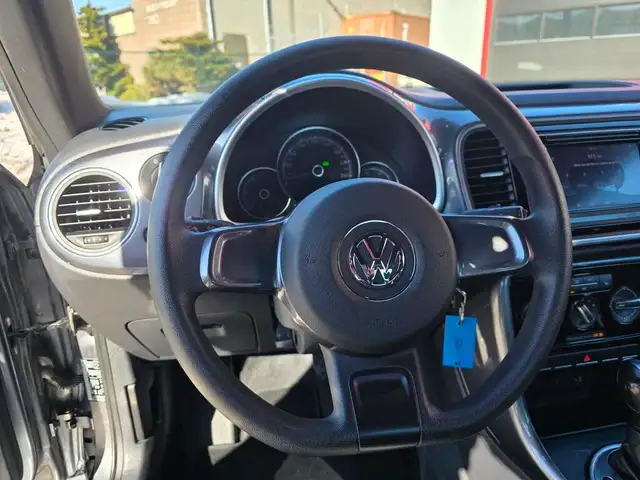 2017 Volkswagen Beetle Coupe Rear Camera - Photo 17