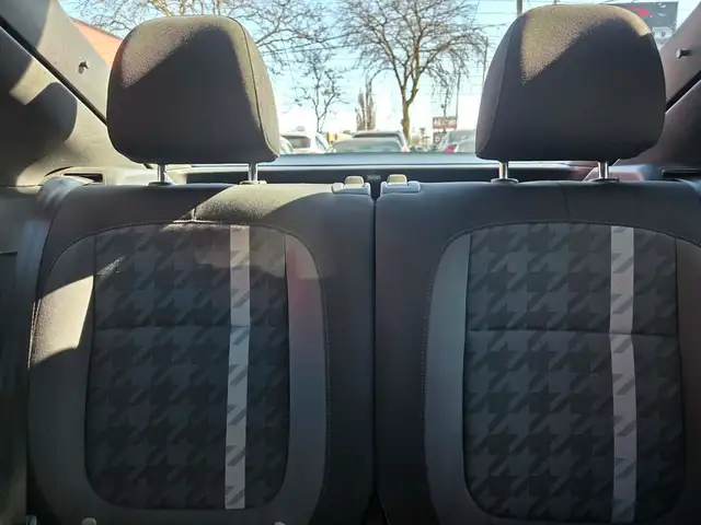 2017 Volkswagen Beetle Coupe Rear Camera - Photo 21