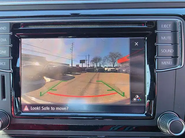 2017 Volkswagen Beetle Coupe Rear Camera - Photo 26