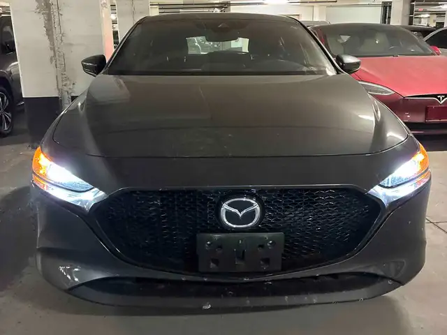 2020 Mazda Mazda3 GS Hatchback - BACK-UP CAM! BSM! CAR PLAY! - Photo 2
