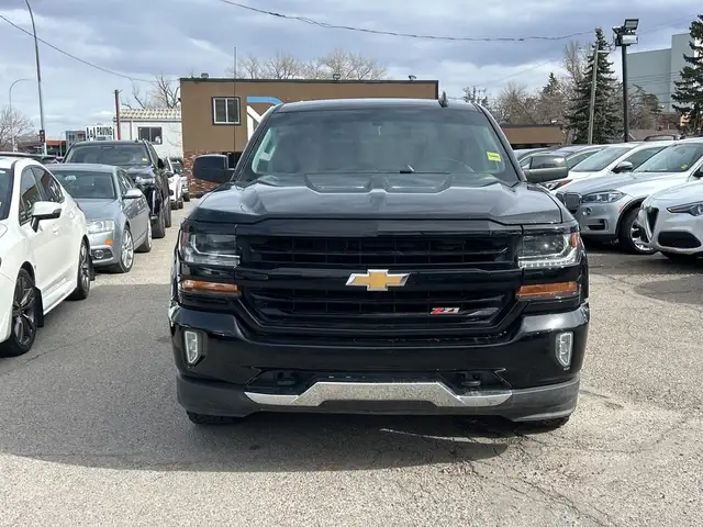 2018 Chevrolet Silverado 1500 LT - Photo 2