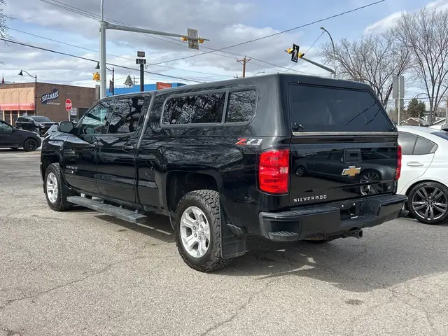 2018 Chevrolet Silverado 1500 LT - Photo 4