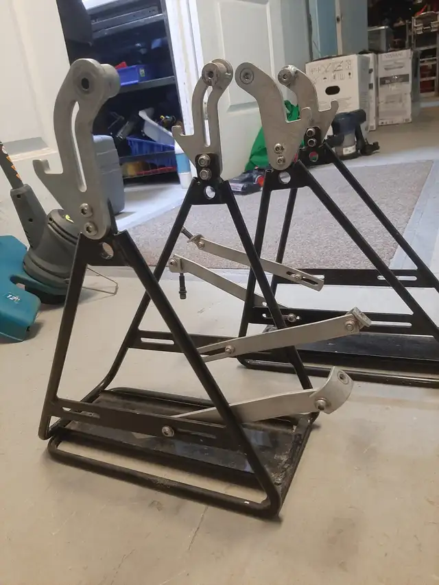 2 Bike Racks - Photo 8