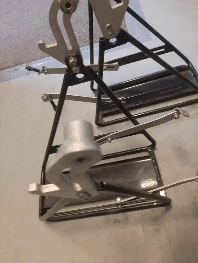 2 Bike Racks - Photo 10