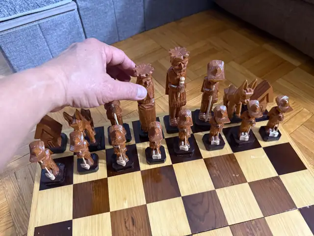 Beautiful Handmade Wooden Chess Set - Photo 4