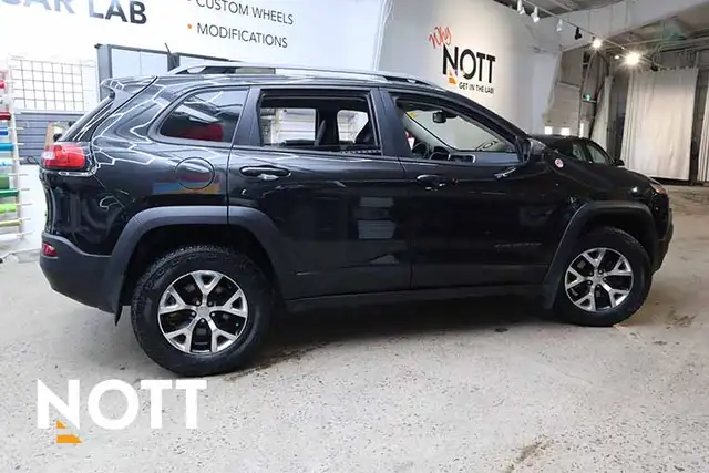 2016 JEEP CHEROKEE TRAILHAWK - | Local | Trail Rated - Photo 6