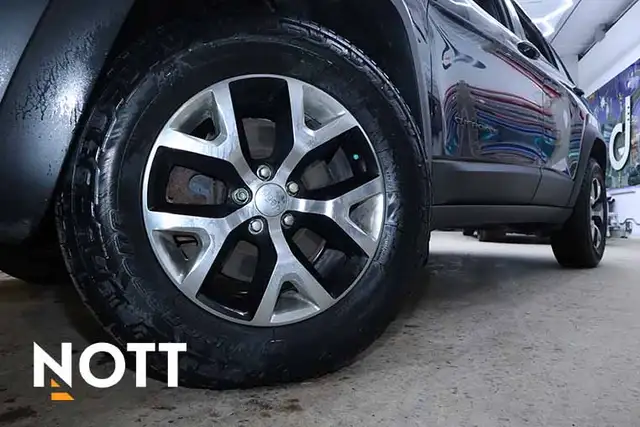 2016 JEEP CHEROKEE TRAILHAWK - | Local | Trail Rated - Photo 8