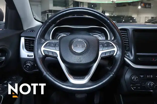 2016 JEEP CHEROKEE TRAILHAWK - | Local | Trail Rated - Photo 14