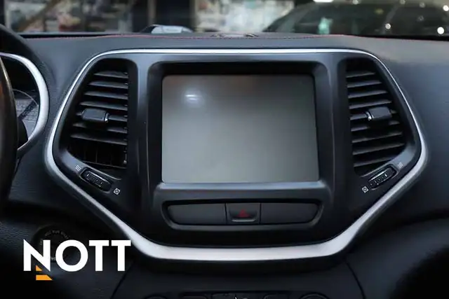 2016 JEEP CHEROKEE TRAILHAWK - | Local | Trail Rated - Photo 15