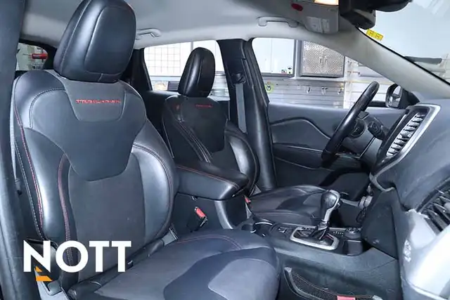 2016 JEEP CHEROKEE TRAILHAWK - | Local | Trail Rated - Photo 16