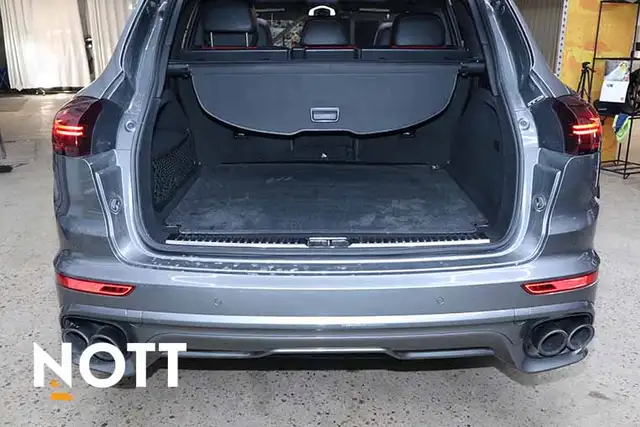 2016 PORSCHE Cayenne GTS - Red Interior | Twin Turbo | AWD | Loa - Photo 4