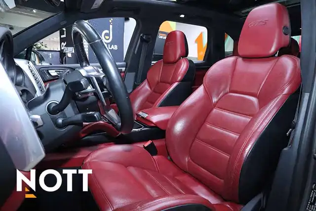 2016 PORSCHE Cayenne GTS - Red Interior | Twin Turbo | AWD | Loa - Photo 9