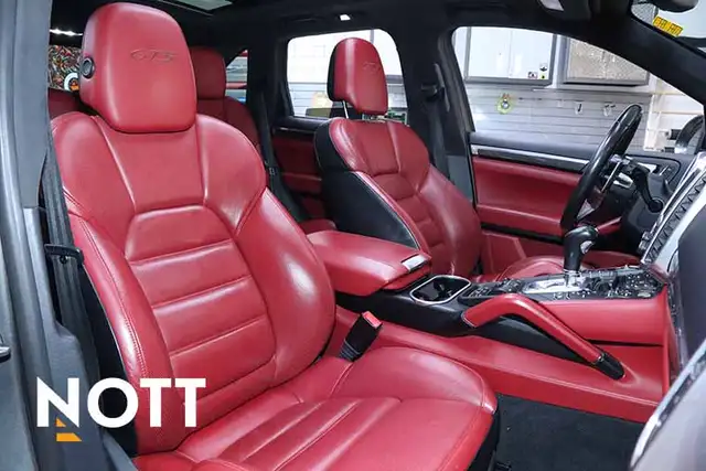 2016 PORSCHE Cayenne GTS - Red Interior | Twin Turbo | AWD | Loa - Photo 18