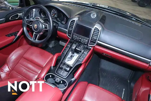 2016 PORSCHE Cayenne GTS - Red Interior | Twin Turbo | AWD | Loa - Photo 19