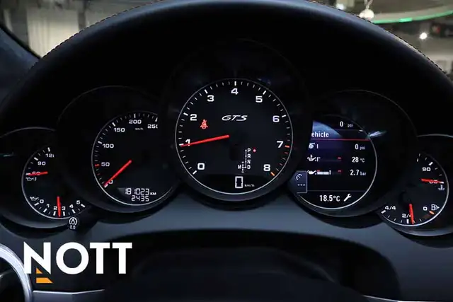 2016 PORSCHE Cayenne GTS - Red Interior | Twin Turbo | AWD | Loa - Photo 23