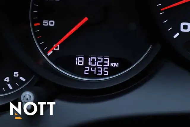 2016 PORSCHE Cayenne GTS - Red Interior | Twin Turbo | AWD | Loa - Photo 24