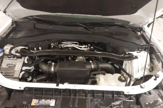2023 Ford Explorer ST AWD - Photo 4