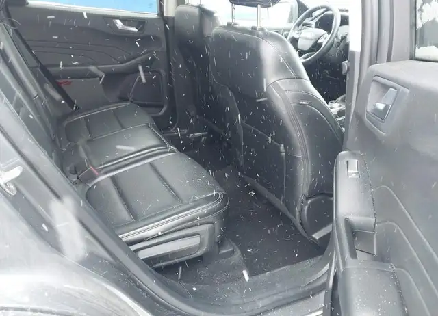 2024 Ford Escape Platinum AWD - Photo 2