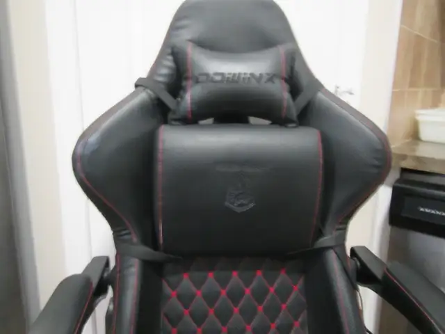 New --Dowinx  Leather  Gaming Chair - Photo 4