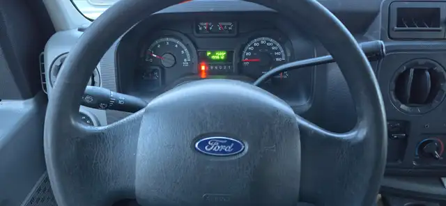 2011 Ford Econoline Cargo Van Commercial E-350 - Generator! - Photo 12