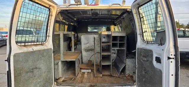 2010 Ford Econoline Cargo Van E-350 - Cummins Generator! - Photo 7