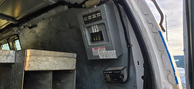 2010 Ford Econoline Cargo Van E-350 - Cummins Generator! - Photo 8