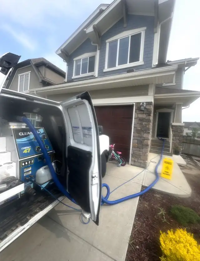 Professsional Carpet cleaning 403-667-1663 - Photo 2