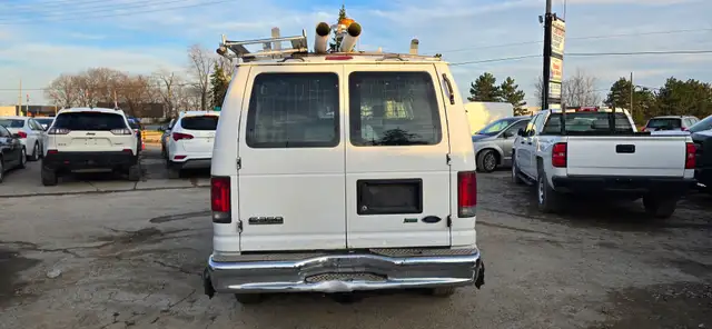 2010 Ford Econoline Cargo Van E-350 - Cummins Generator! - Photo 6