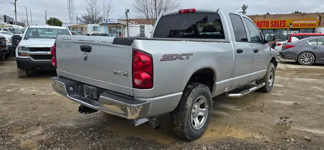 2008 Dodge Ram 1500 ST 4x4 - 4 Door - Tow Package! - Photo 5