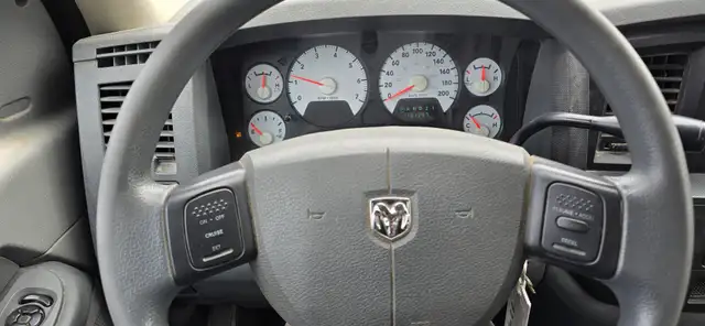 2008 Dodge Ram 1500 ST 4x4 - 4 Door - Tow Package! - Photo 12