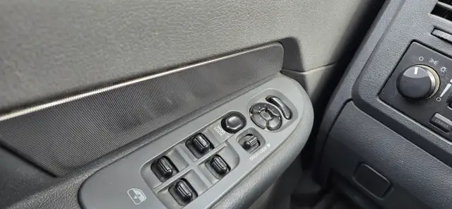 2008 Dodge Ram 1500 ST 4x4 - 4 Door - Tow Package! - Photo 15