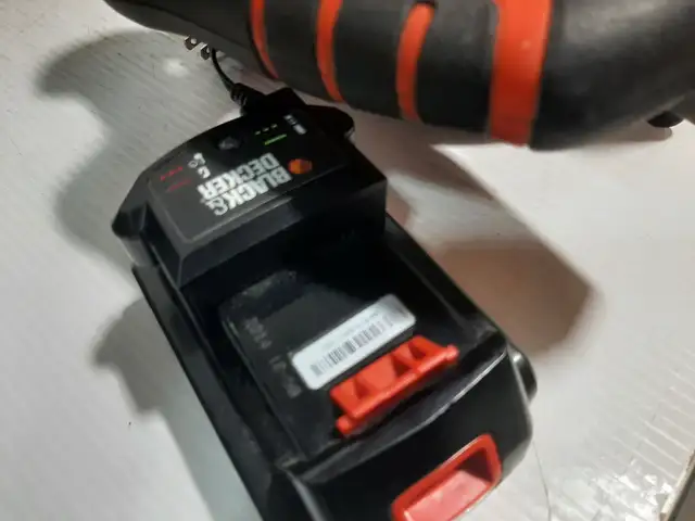 Black & Decker Saw Set - Photo 3