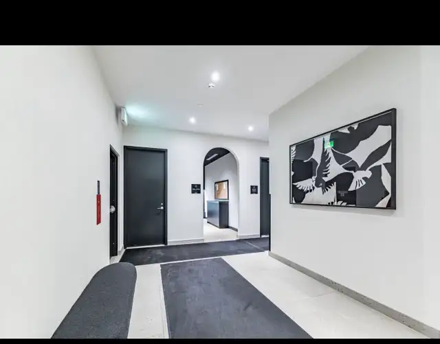 one private bedroom and washroom for rent - Photo 2