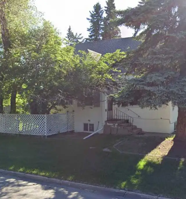 House for rent - Photo 2