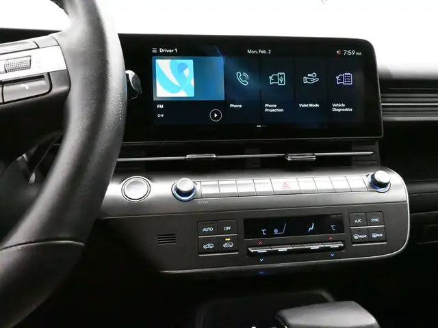 2025 Hyundai Kona Preferred Trend Leather, Sunroof, Bluelink, He - Photo 16