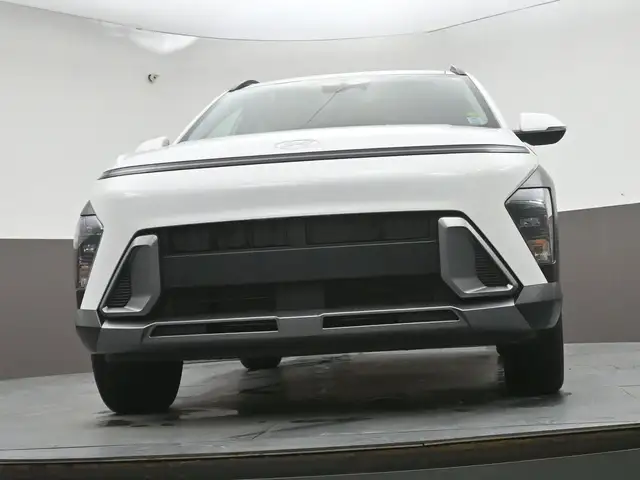 2025 Hyundai Kona Preferred Trend Leather, Sunroof, Bluelink, He - Photo 38