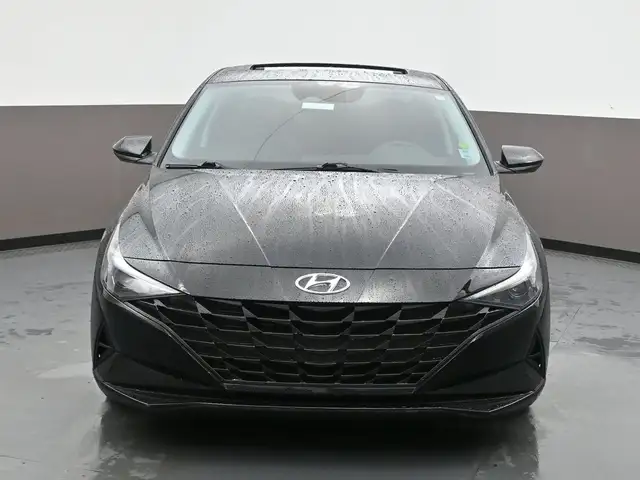 2023 Hyundai Elantra Preferred Tech Sunroof, Heated Seats/Wheel, - Photo 2