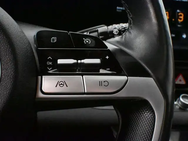 2023 Hyundai Elantra Preferred Tech Sunroof, Heated Seats/Wheel, - Photo 15