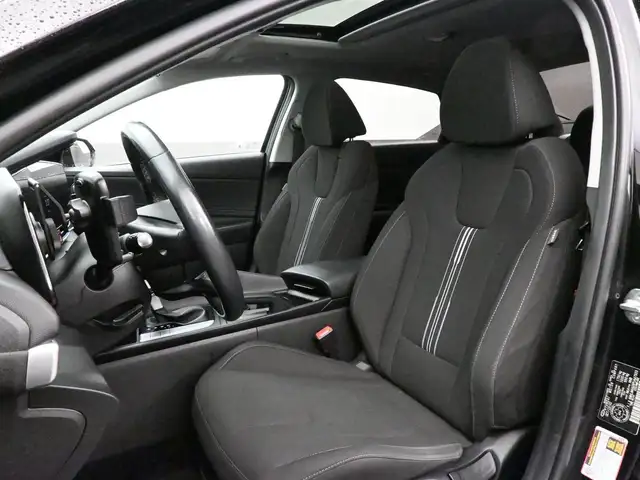 2023 Hyundai Elantra Preferred Tech Sunroof, Heated Seats/Wheel, - Photo 18