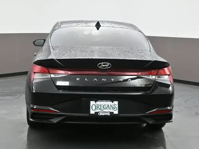 2023 Hyundai Elantra Preferred Tech Sunroof, Heated Seats/Wheel, - Photo 31