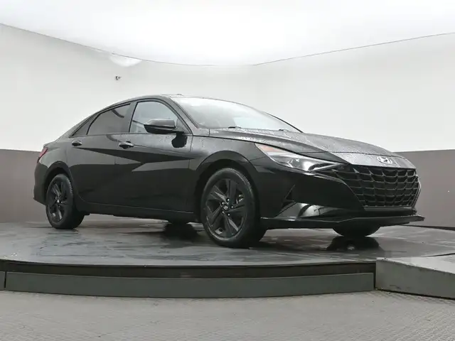 2023 Hyundai Elantra Preferred Tech Sunroof, Heated Seats/Wheel, - Photo 36