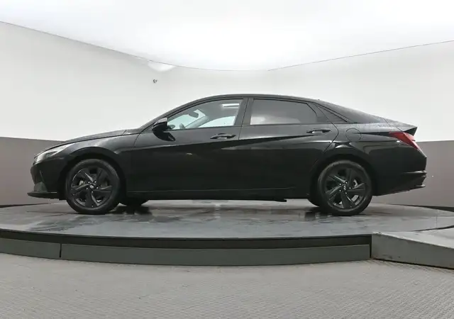 2023 Hyundai Elantra Preferred Tech Sunroof, Heated Seats/Wheel, - Photo 39