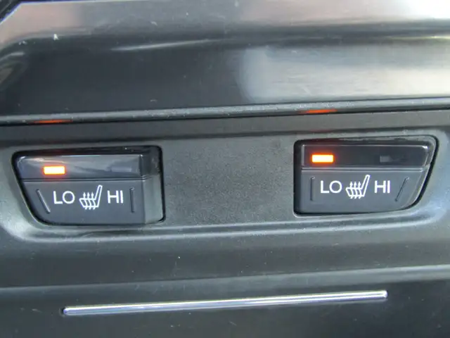 2013 Honda Civic 4dr EX Manual / Sunroof / Backup Camera / Alloy - Photo 21