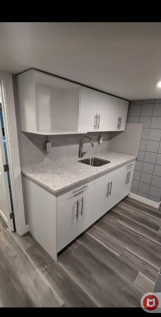 2 bedroom basement suite forest lawn - Photo 2