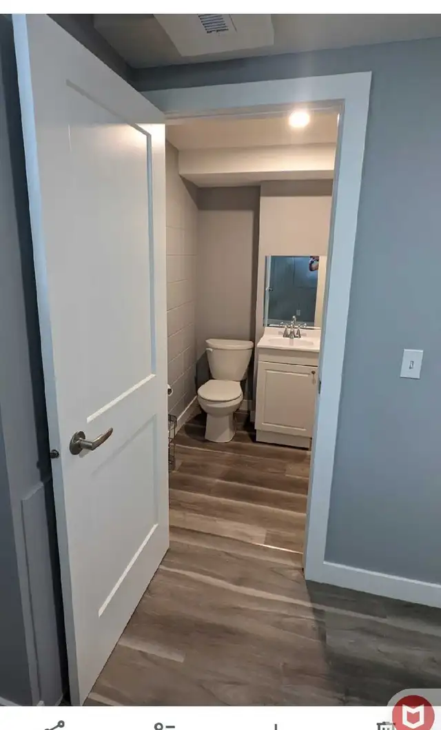 2 bedroom basement suite forest lawn - Photo 4