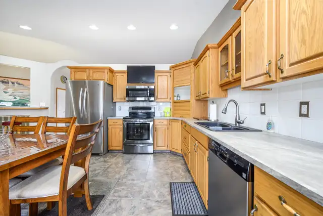 "This One Just Feels Right When You Walk In." - Photo 18