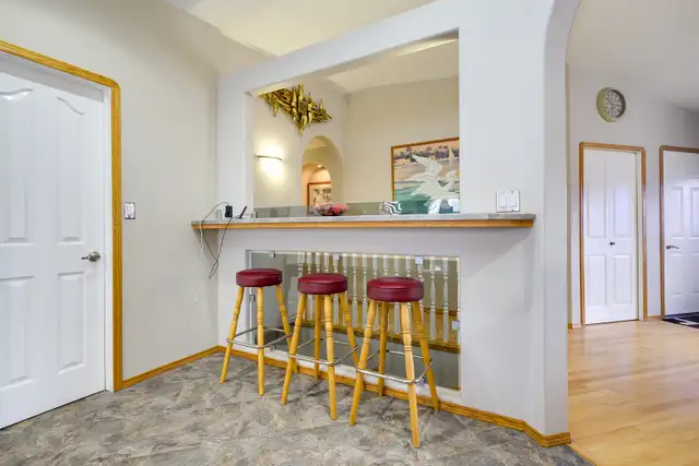 "This One Just Feels Right When You Walk In." - Photo 20