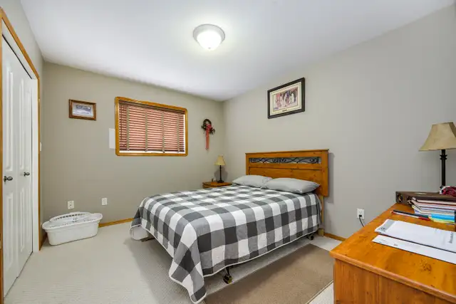 "This One Just Feels Right When You Walk In." - Photo 24