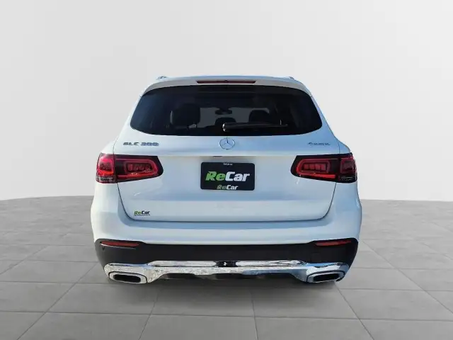 2021 Mercedes-Benz GLC 300 4Matic | Sunroof | Leather Seats - Photo 5