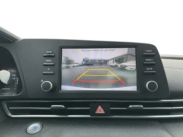 2021 Hyundai Elantra Preferred Preferred | Low Mileage | Lane... - Photo 17